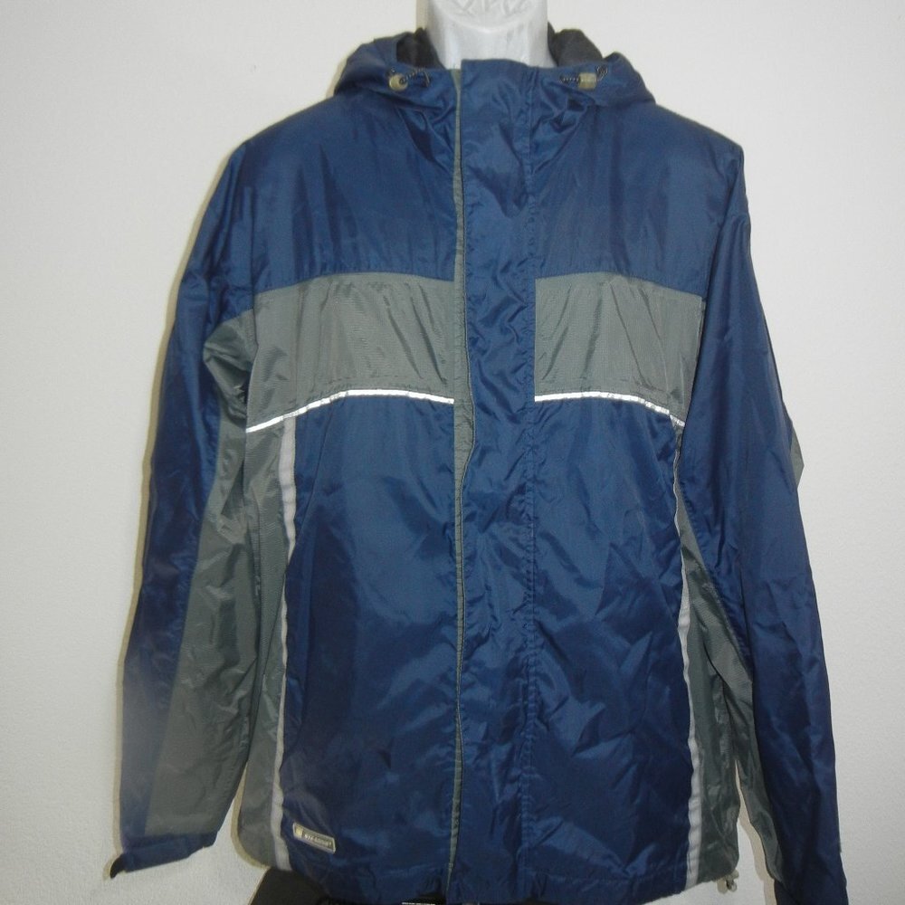 Stearns Dry Wear Windbreaker Medium Rain Jacket Waterproof Breathable Fishing